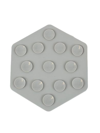 Parte posterior lick mat Lick mat se adhiere a cualquier superficie gracias a sus chupas en la parte posterior.